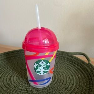 Starbucks reusable plastic cups